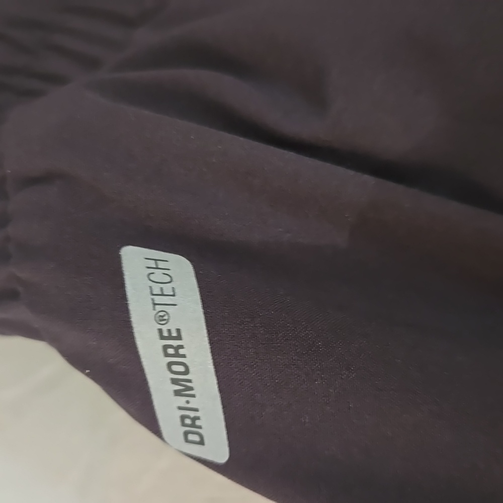 Shorts - Picture 4 of 5